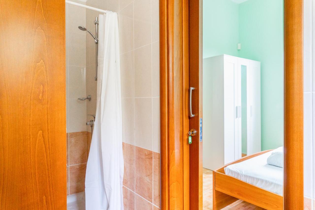 Villa Deja Blue By Ezoria Villas Kólpos tón Korallíon Eksteriør bilde